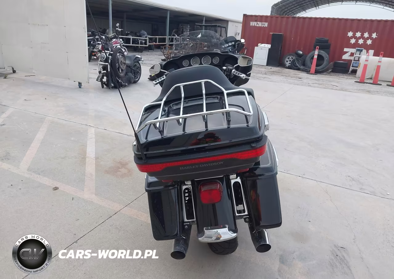 2017 Harley-Davidson Flhtcu Ultra Classic Electra Gld VIN:1HD1FCC15HB636601 - 6