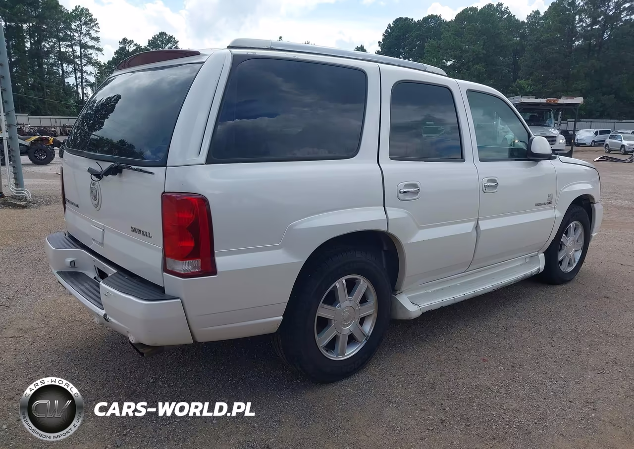2003 Cadillac Escalade Standard VIN:1GYEC63T63R110468 - 4