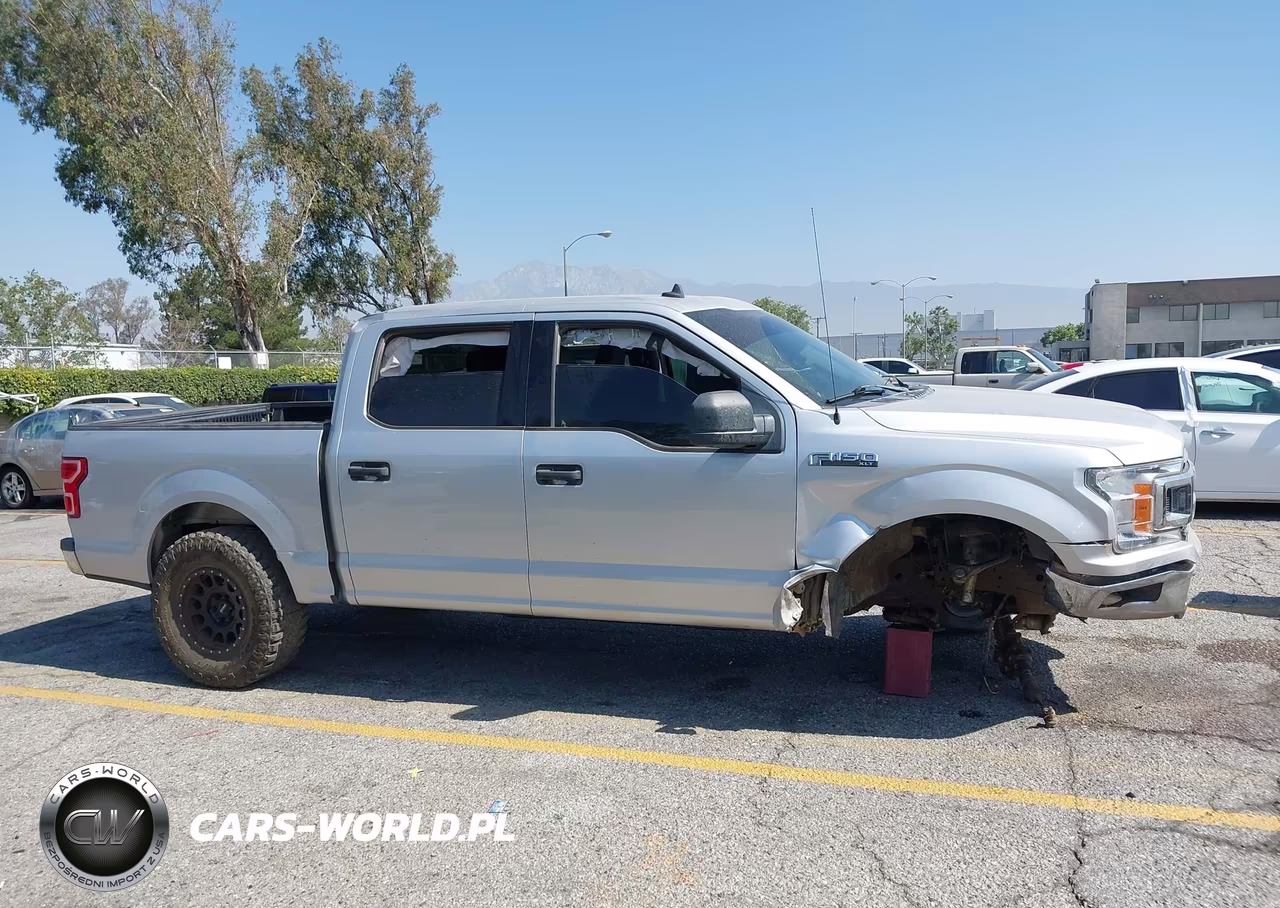 2019 Ford F-150 Xlt VIN:1FTEW1C57KKC05050 - 16