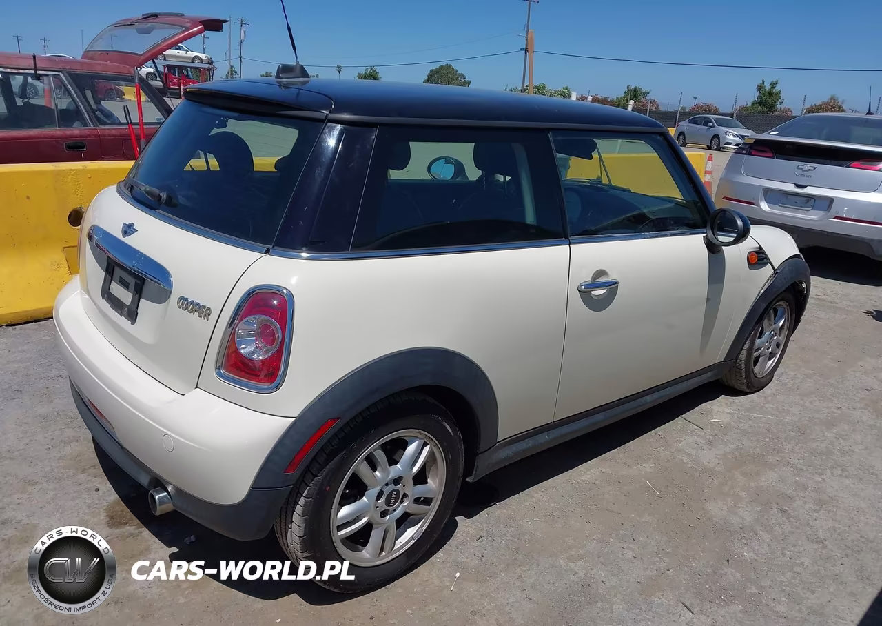 2013 Mini Hardtop Cooper VIN:WMWSU3C57DT549203 - 4