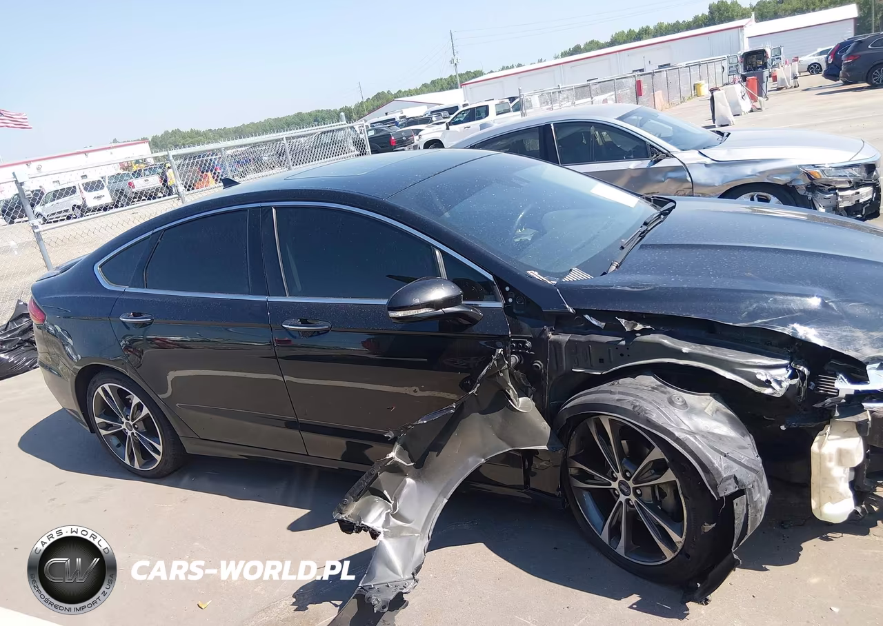 2019 Ford Fusion Titanium VIN:3FA6P0D9XKR189652 - 13