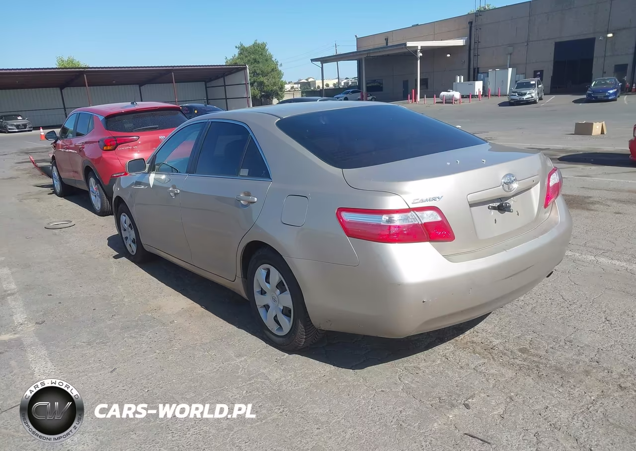 2009 Toyota Camry Le VIN:4T1BE46K39U264082 - 3