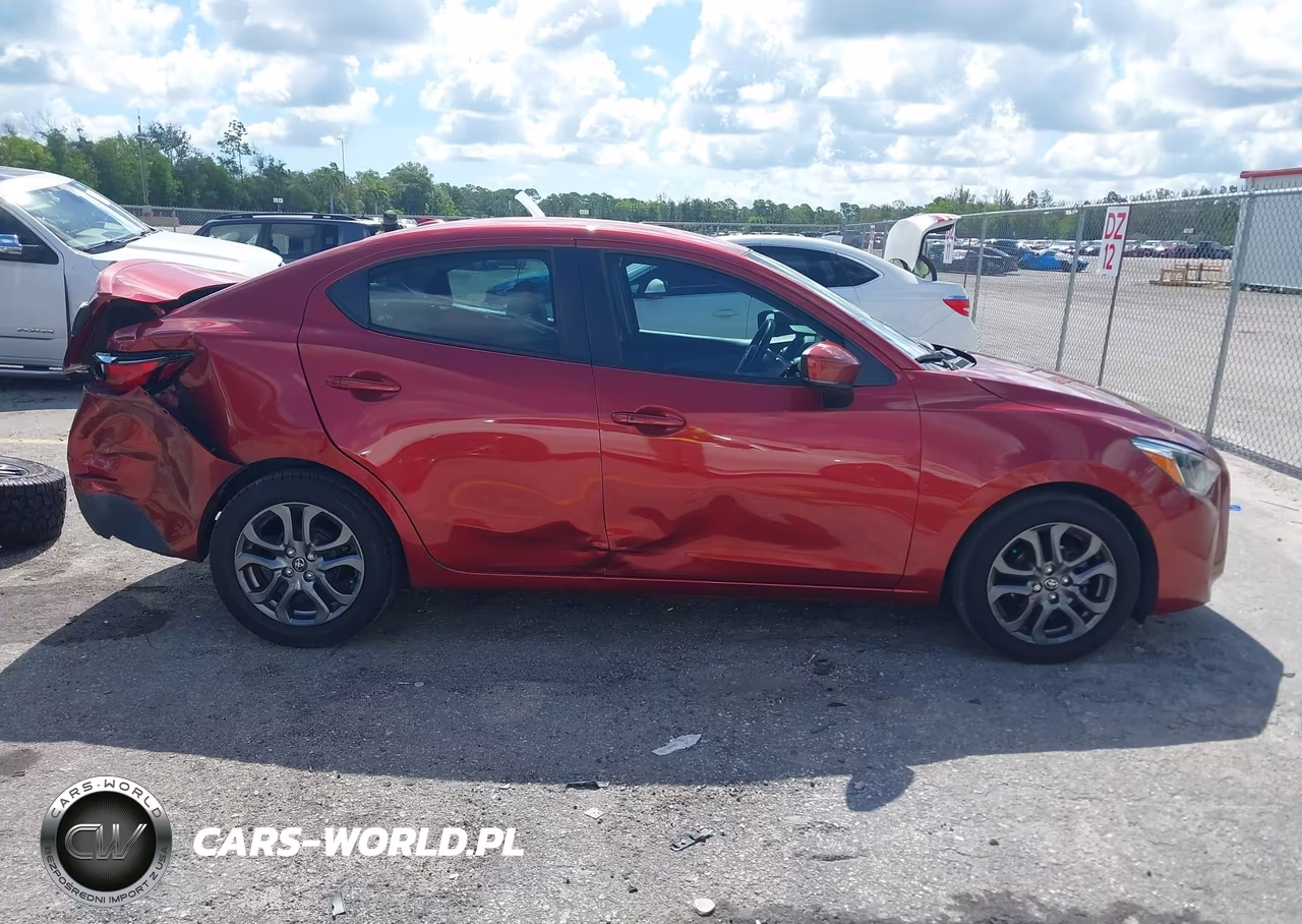 2019 Toyota Yaris Xle VIN:3MYDLBYV8KY500888 - 13