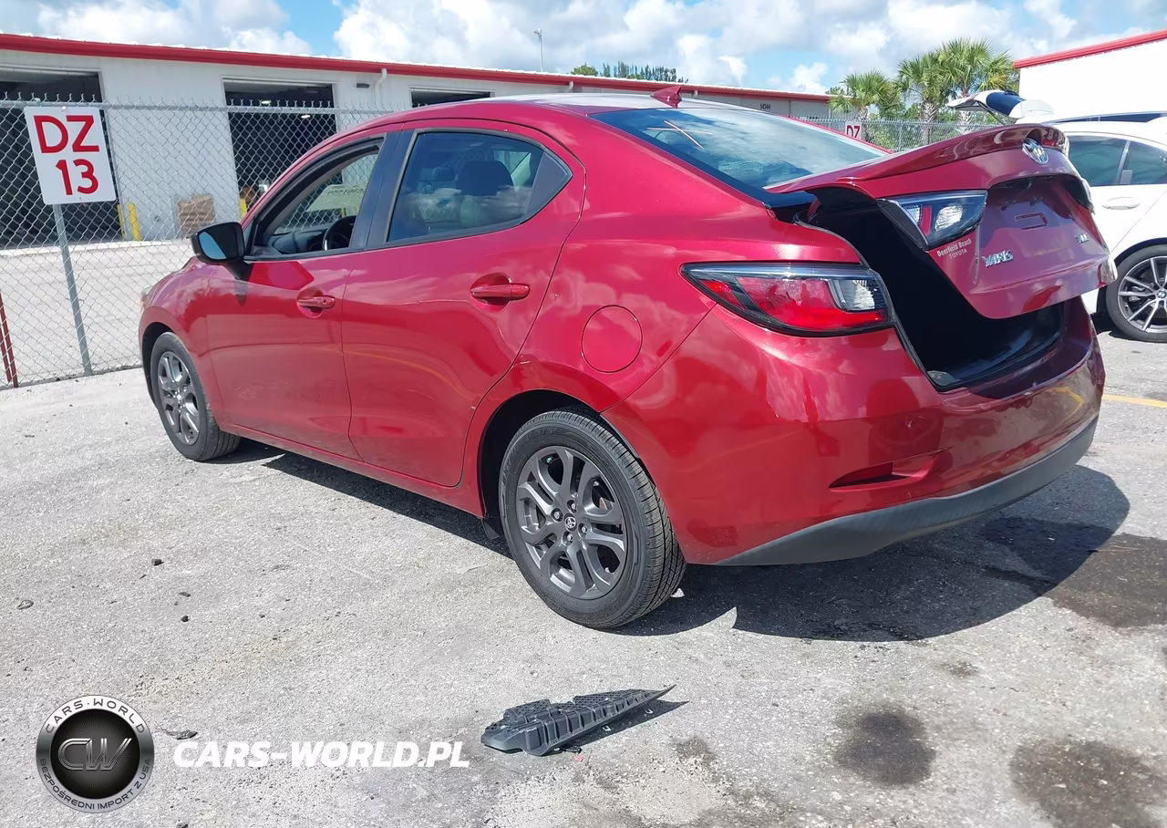 2019 Toyota Yaris Xle VIN:3MYDLBYV8KY500888 - 3