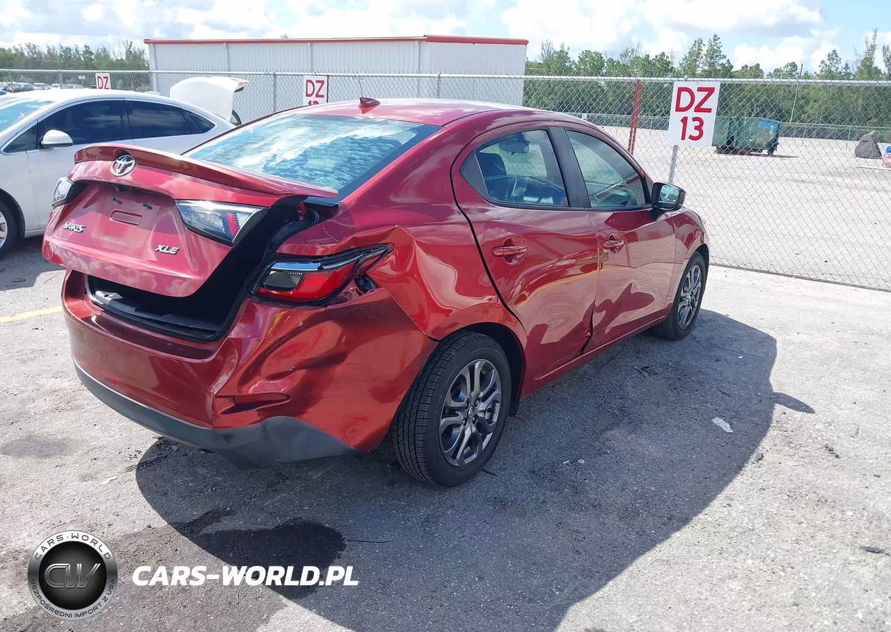 2019 Toyota Yaris Xle VIN:3MYDLBYV8KY500888 - 4