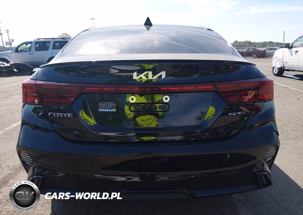 2022 Kia Forte Gt-Line VIN:3KPF54AD0NE496324 - 15