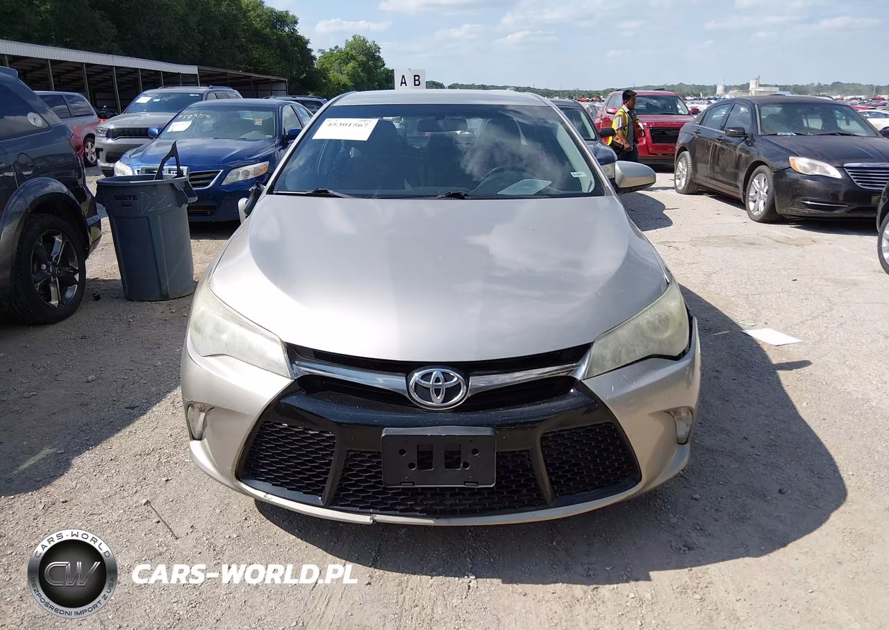 2016 Toyota Camry Se VIN:4T1BF1FK7GU161921 - 12