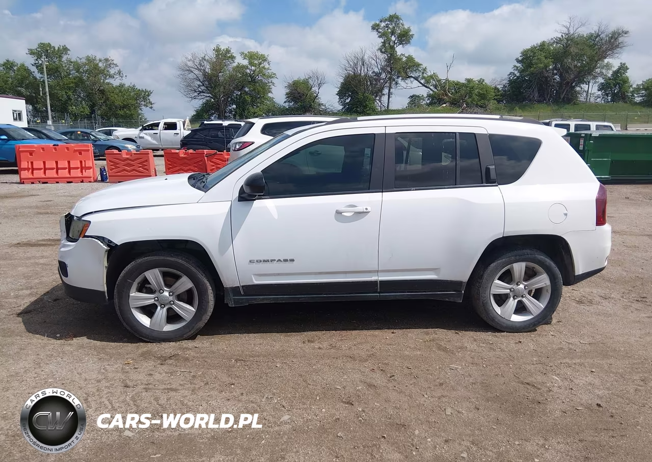 2016 Jeep Compass Sport VIN:1C4NJCBA0GD681435 - 15