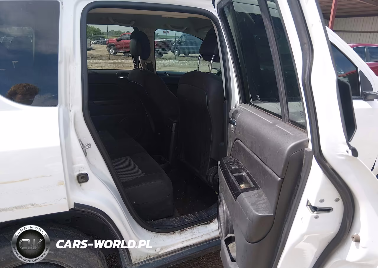 2016 Jeep Compass Sport VIN:1C4NJCBA0GD681435 - 8