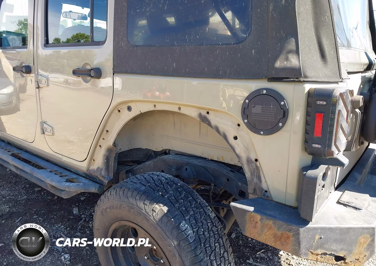 2017 Jeep Wrangler Unlimited Sport 4X4 VIN:1C4BJWDG5HL593381 - 17