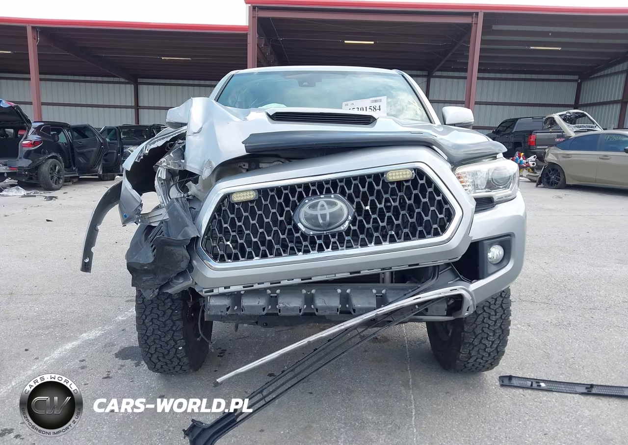 2018 Toyota Tacoma Trd Sport VIN:3TMCZ5AN7JM150275 - 13