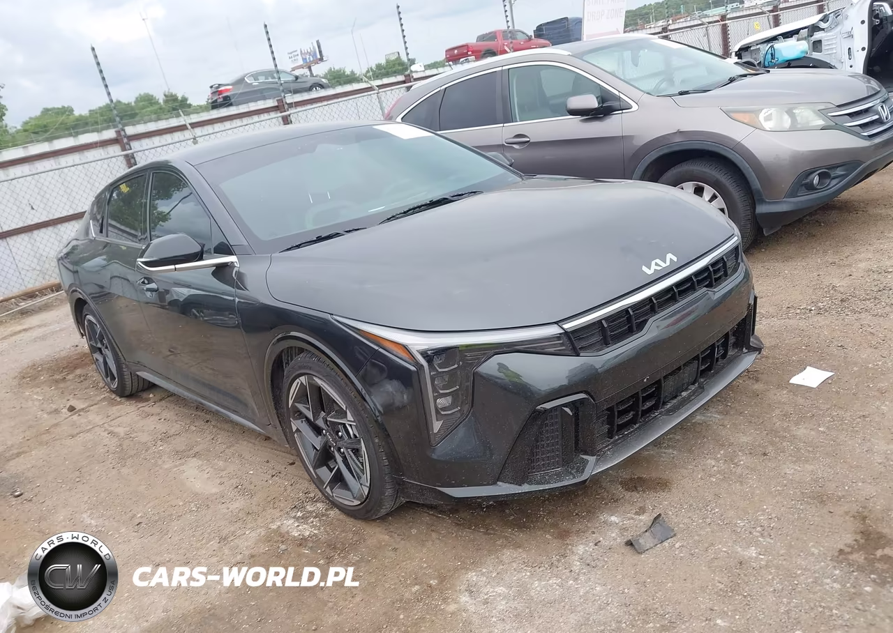 2025 Kia K4 Gt-Line – zdjęcie 1 z 16