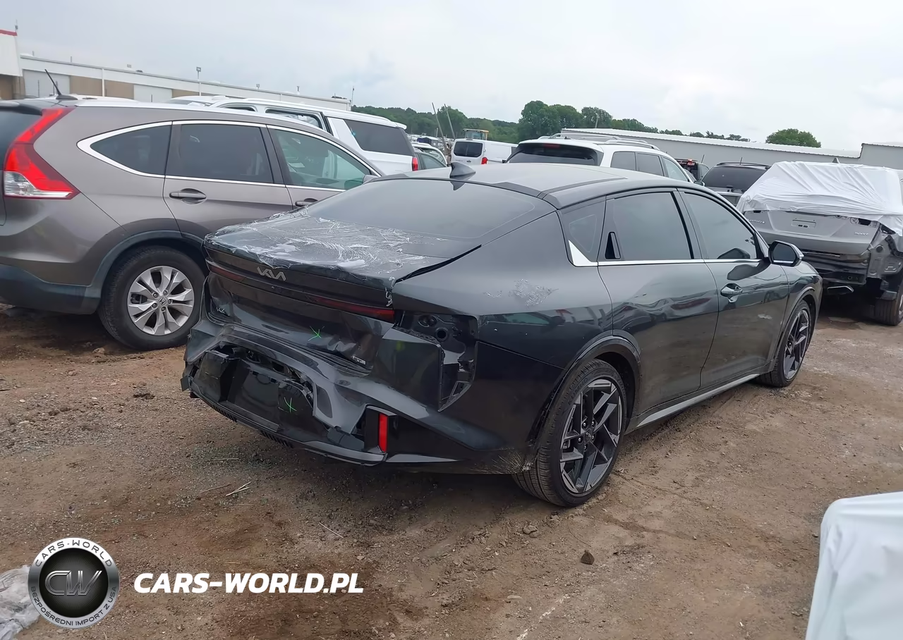 2025 Kia K4 Gt-Line VIN:3KPFW4DEXSE097384 - 4
