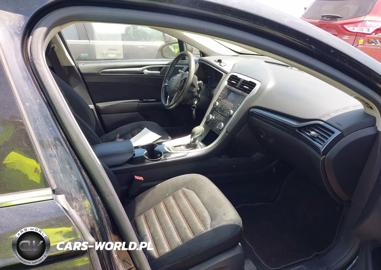 2014 Ford Fusion Se VIN:3FA6P0HD5ER212838 - 5