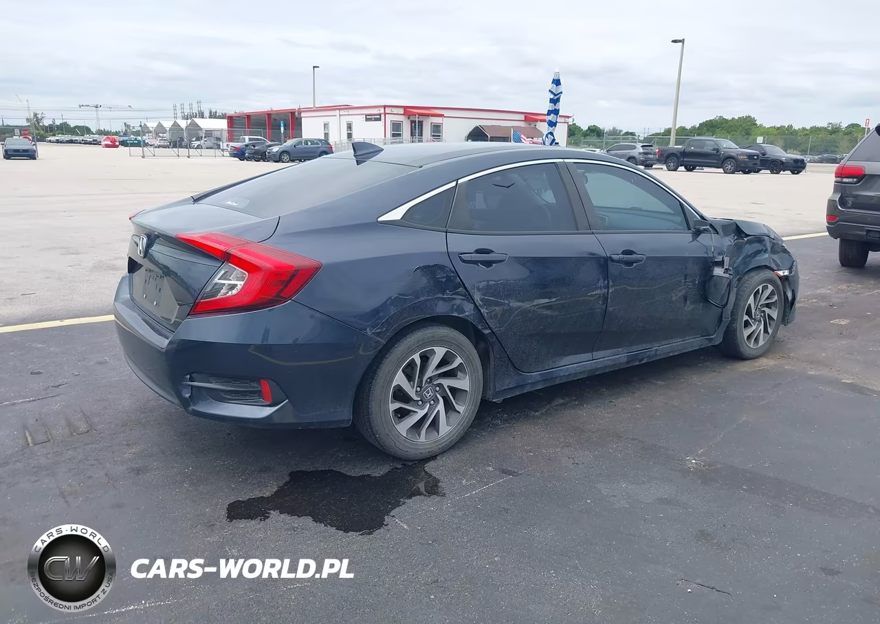 2018 Honda Civic Ex VIN:19XFC2F70JE031680 - 4