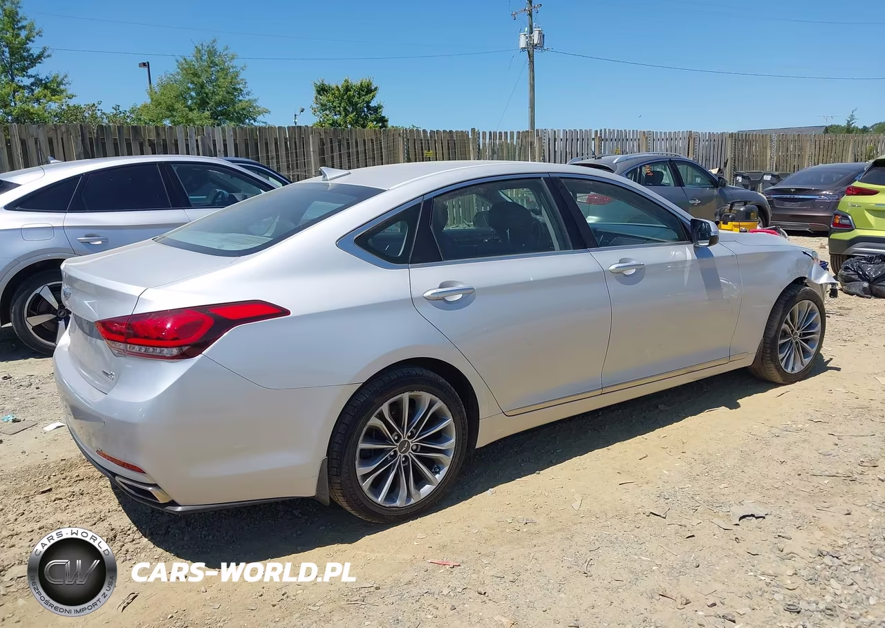 2015 Hyundai Genesis 3.8 VIN:KMHGN4JEXFU082091 - 4