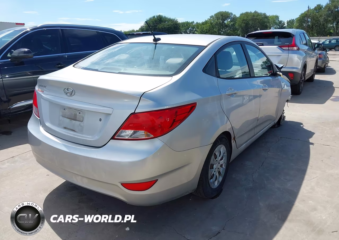 2016 Hyundai Accent Se VIN:KMHCT4AE2GU961882 - 4