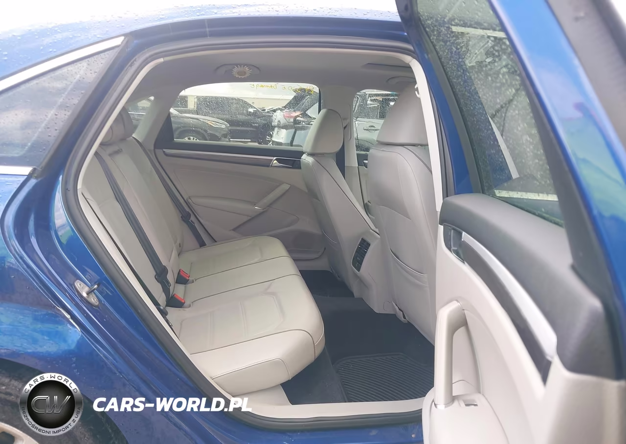 2017 Volkswagen Passat 1.8T Se VIN:1VWBT7A3XHC079315 - 8