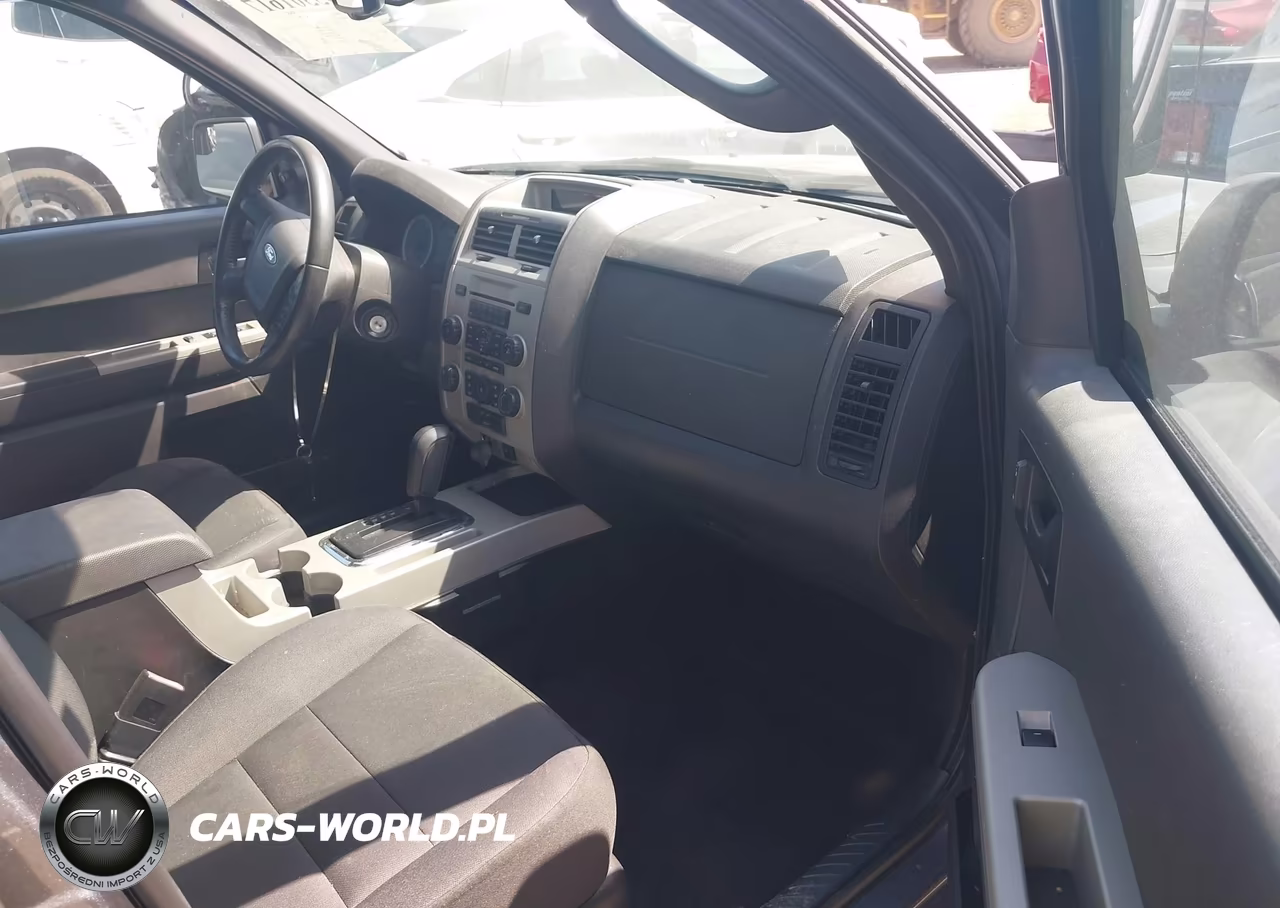 2011 Ford Escape Xlt VIN:1FMCU0D76BKB83142 - 5