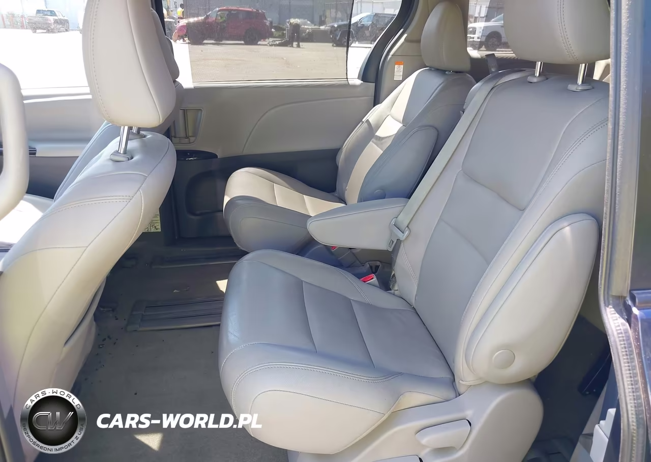 2018 Toyota Sienna Xle 8 Passenger VIN:5TDYZ3DC5JS939609 - 8