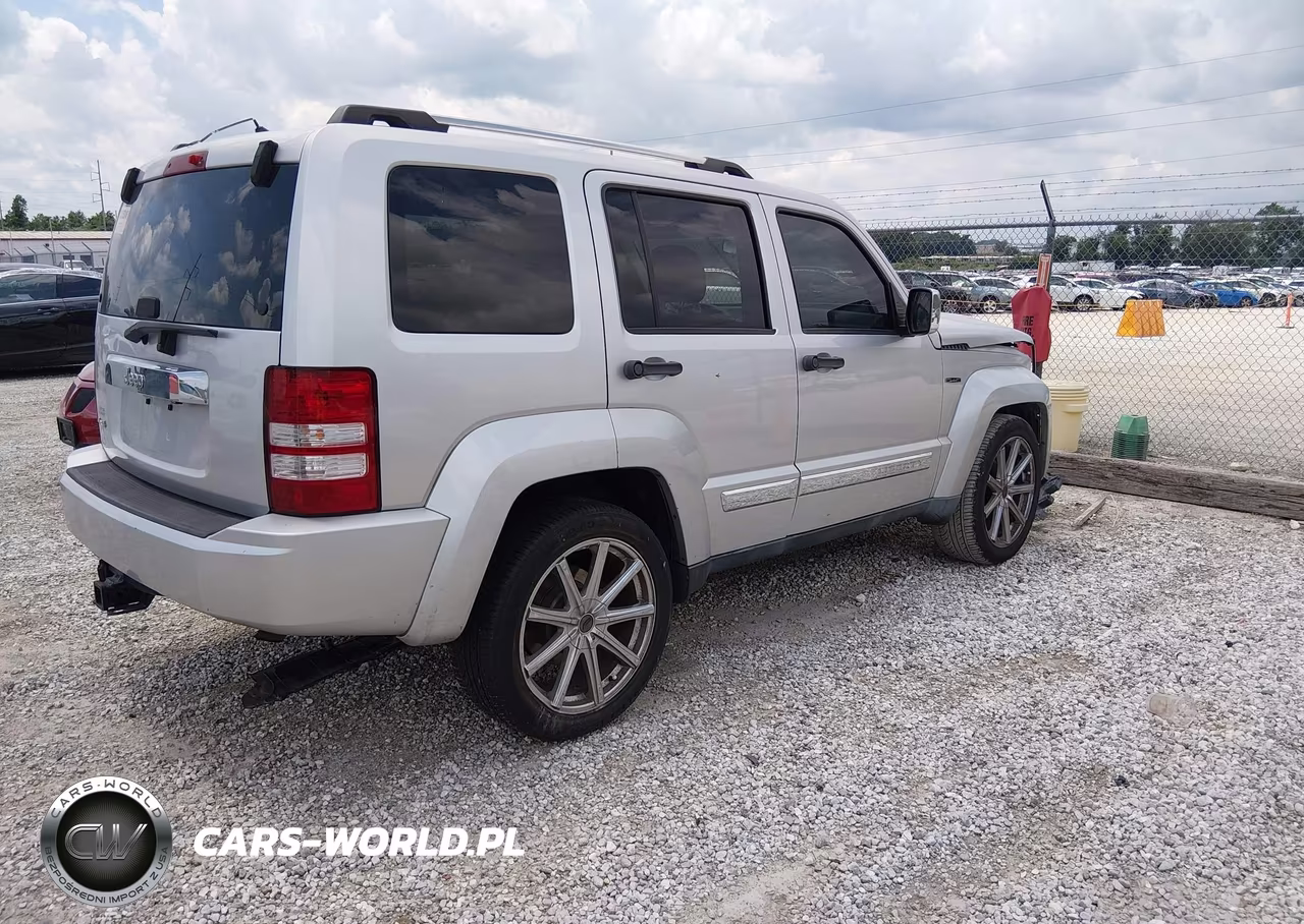 2011 Jeep Liberty Sport VIN:1J4PN2GK7BW596673 - 4