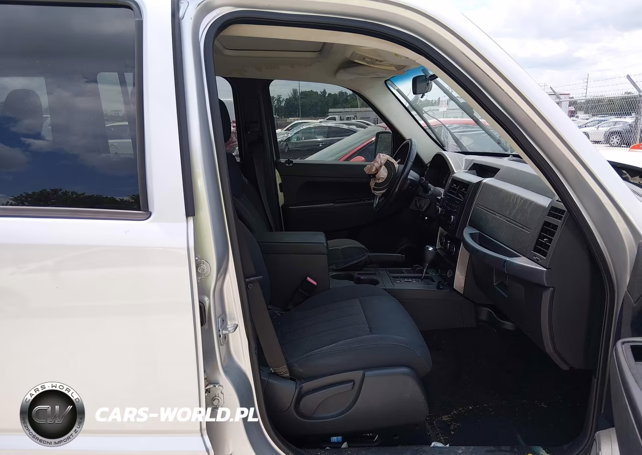 2011 Jeep Liberty Sport VIN:1J4PN2GK7BW596673 - 5