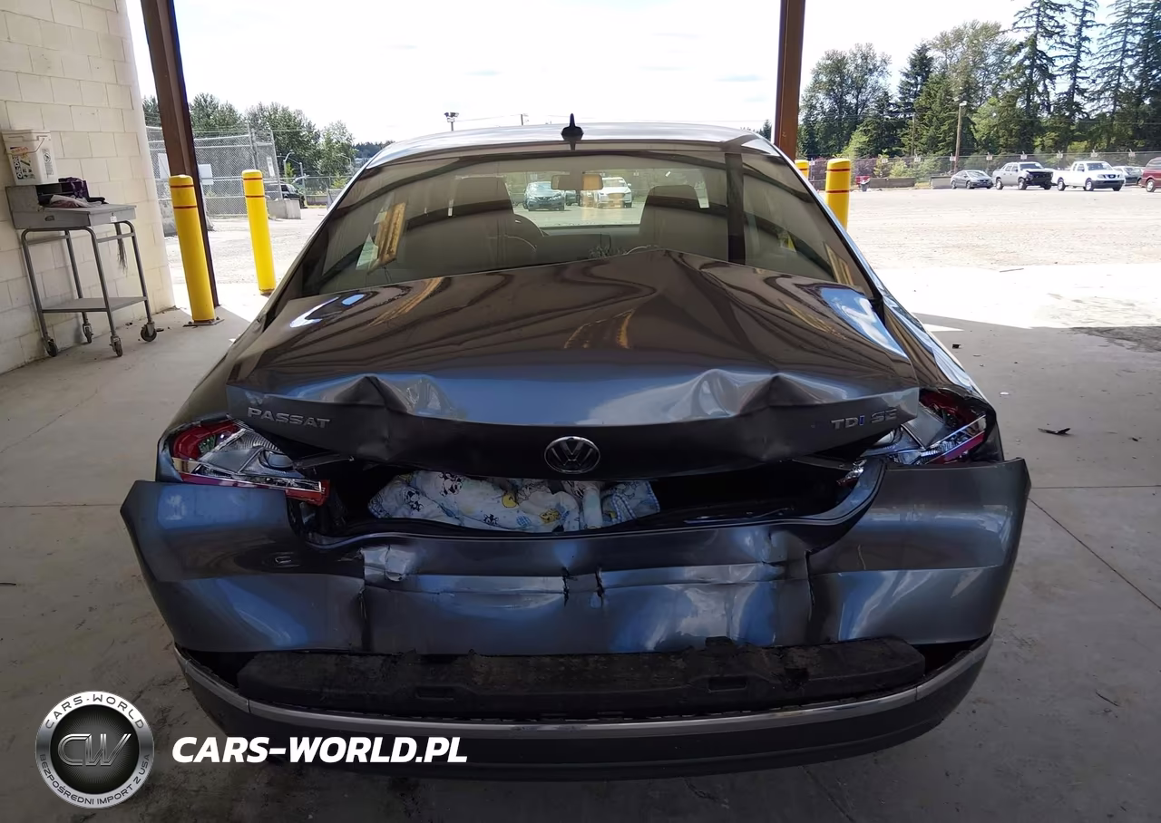 2015 Volkswagen Passat 2.0L Tdi Se VIN:1VWBV7A33FC122240 - 16