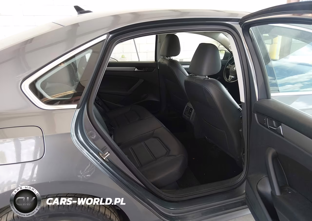 2015 Volkswagen Passat 2.0L Tdi Se VIN:1VWBV7A33FC122240 - 8