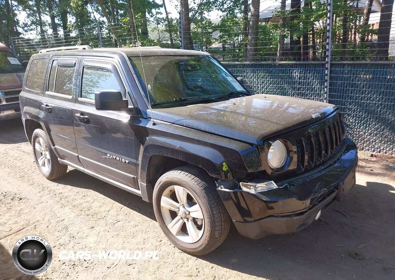 2014 Jeep Patriot Latitude – zdjęcie 1 z 11