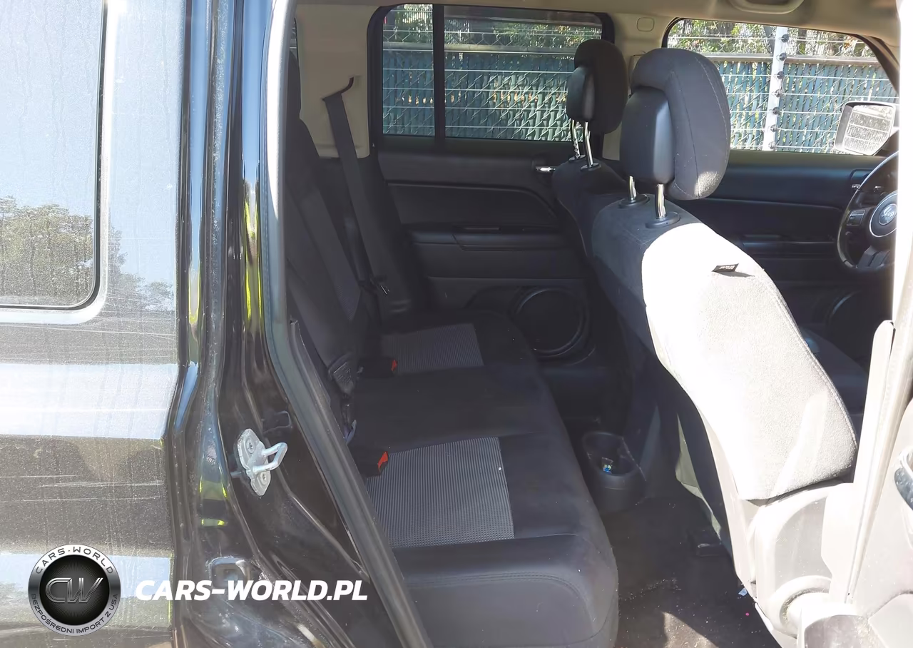 2014 Jeep Patriot Latitude VIN:1C4NJRFB1ED660967 - 8