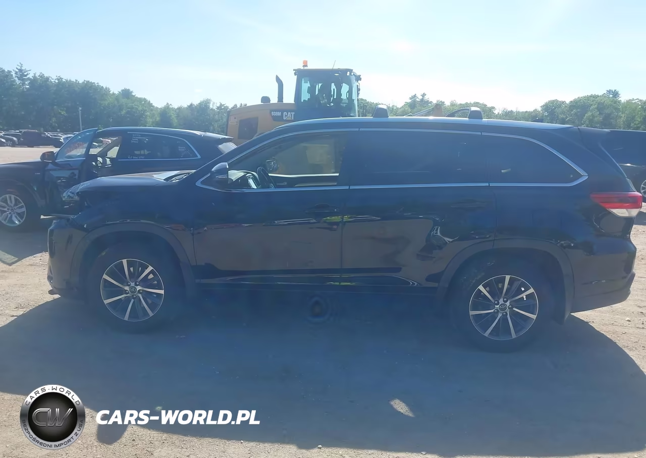 2018 Toyota Highlander Xle VIN:5TDJZRFHXJS531149 - 15
