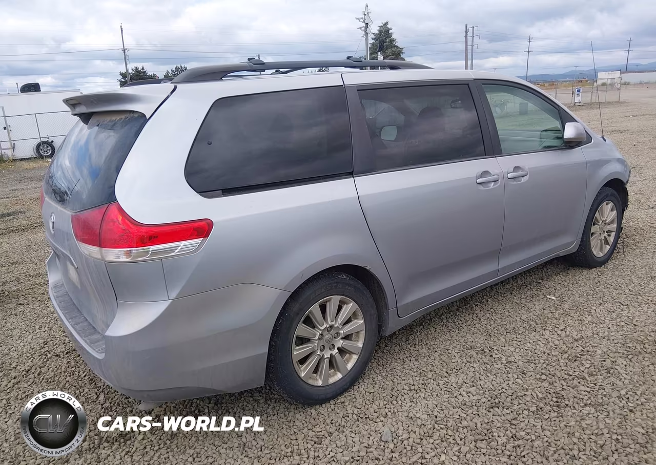 2013 Toyota Sienna Le 7 Passenger VIN:5TDJK3DC8DS050524 - 4