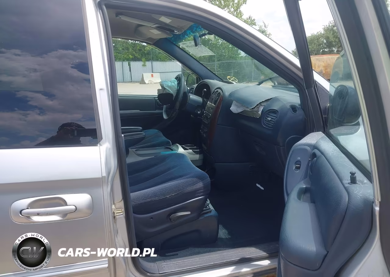 2002 Chrysler Town & Country Lx VIN:2C4GP44302R637310 - 5