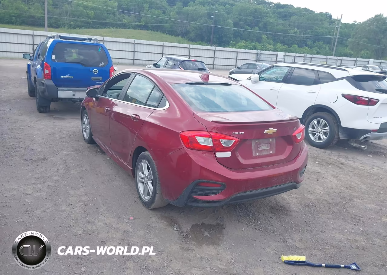 2017 Chevrolet Cruze Lt Auto VIN:1G1BE5SM8H7136122 - 3