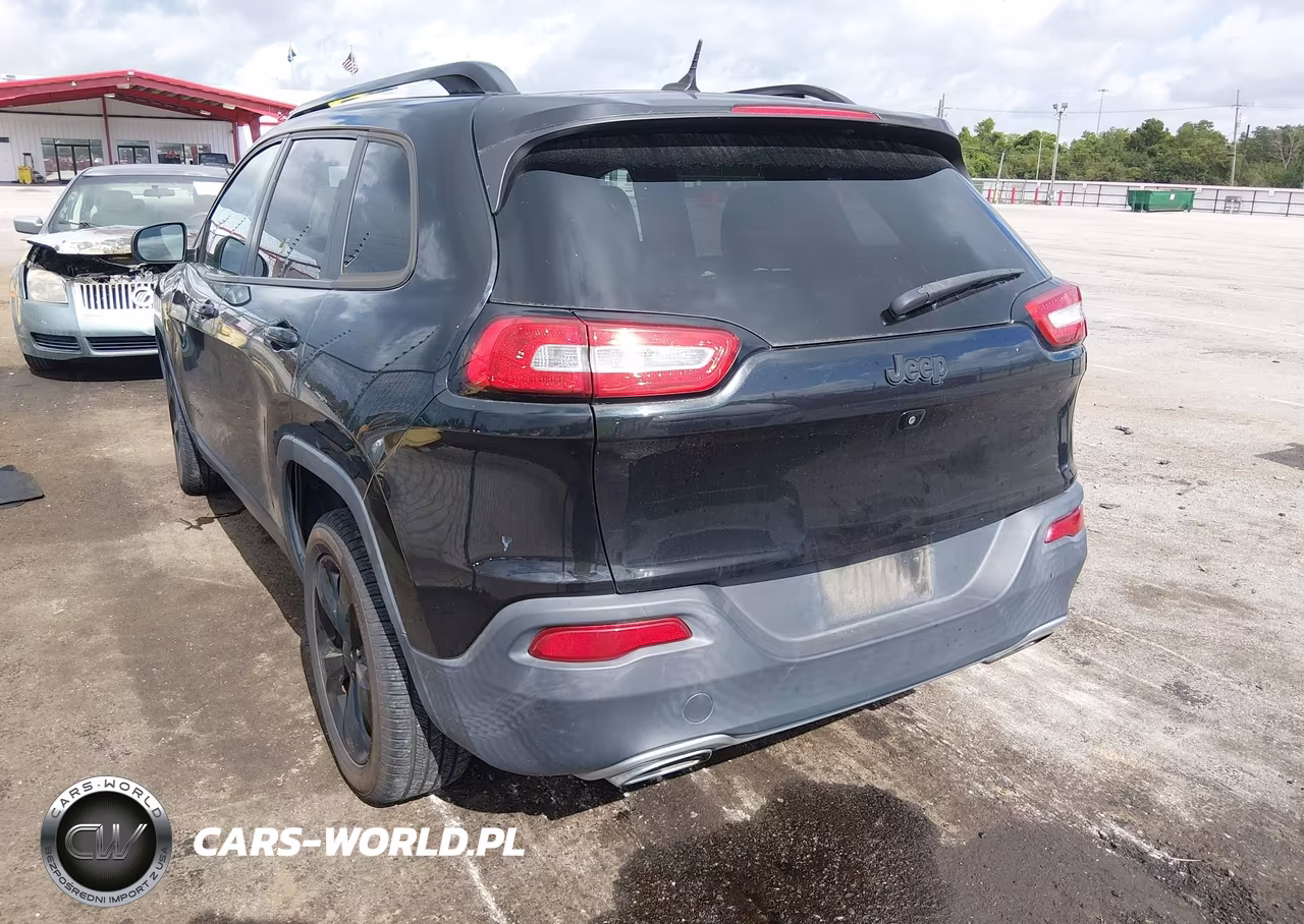 2015 Jeep Cherokee Latitude Altitude VIN:1C4PJLCS8FW722350 - 3