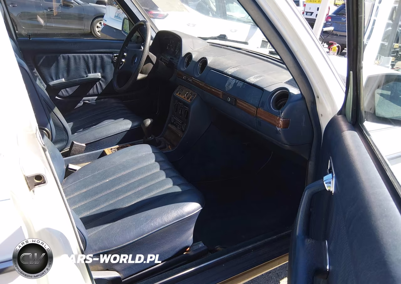 1983 Mercedes-Benz 240 D VIN:WDBAB23A2DB385990 - 5