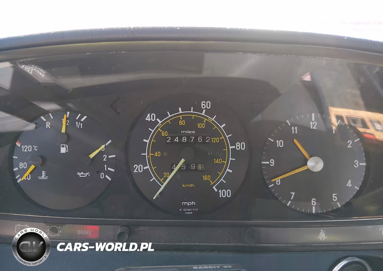 1983 Mercedes-Benz 240 D VIN:WDBAB23A2DB385990 - 7