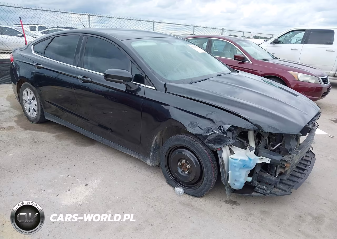 2013 Ford Fusion S – zdjęcie 1 z 15