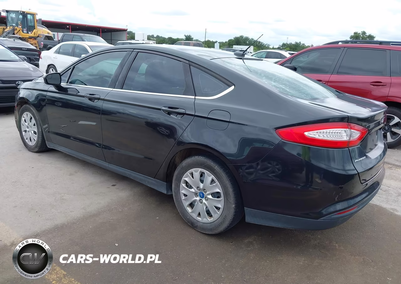 2013 Ford Fusion S VIN:3FA6P0G77DR214620 - 3