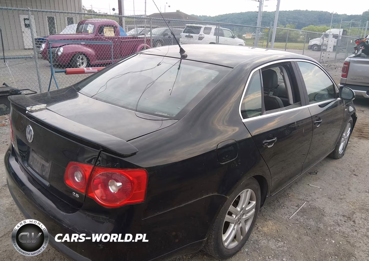 2007 Volkswagen Jetta Wolfsburg Edition VIN:3VWEF71K57M061684 - 4