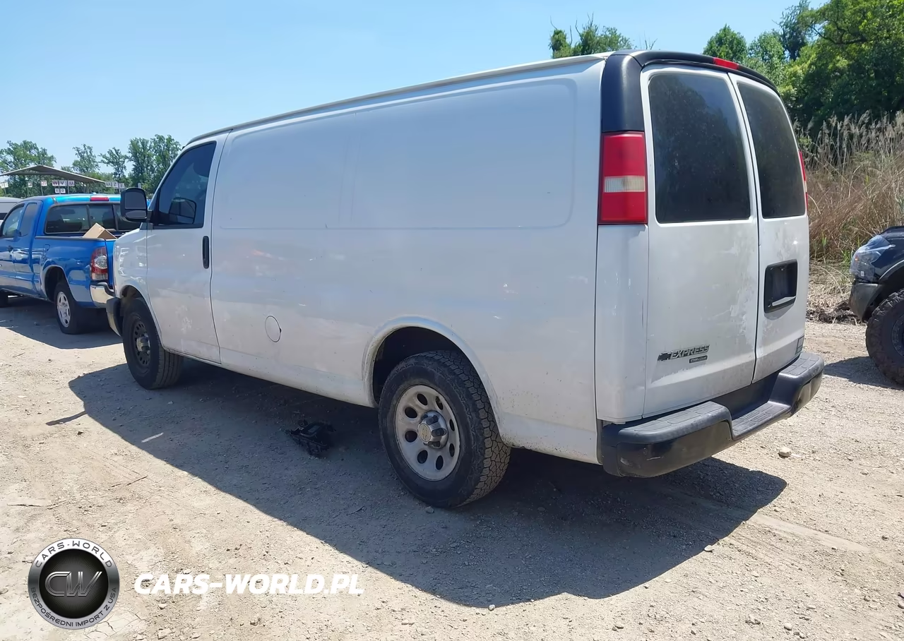 2014 Chevrolet Express 1500 Work Van VIN:1GCSGAFX9E1158174 - 3