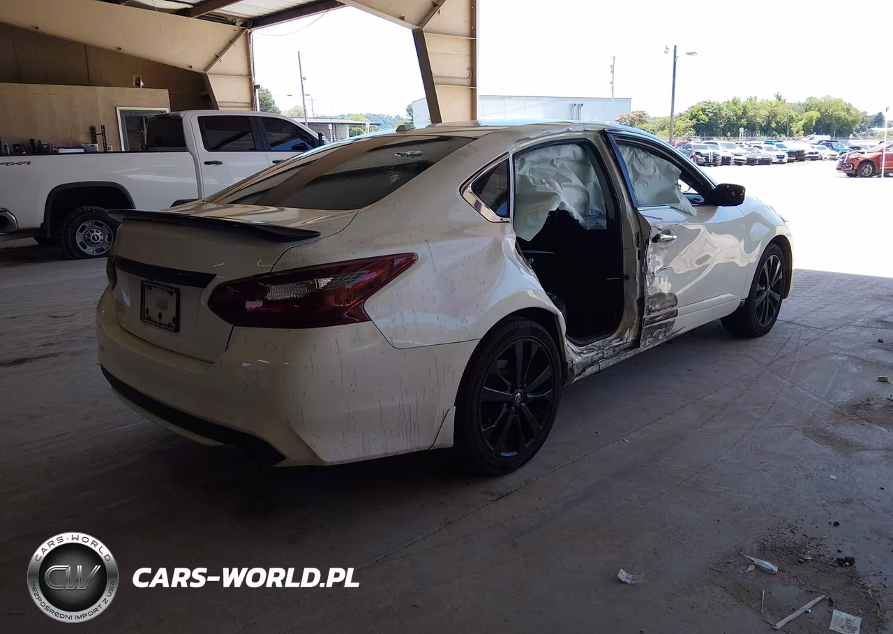 2018 Nissan Altima 2.5 Sr VIN:1N4AL3AP1JC477261 - 4