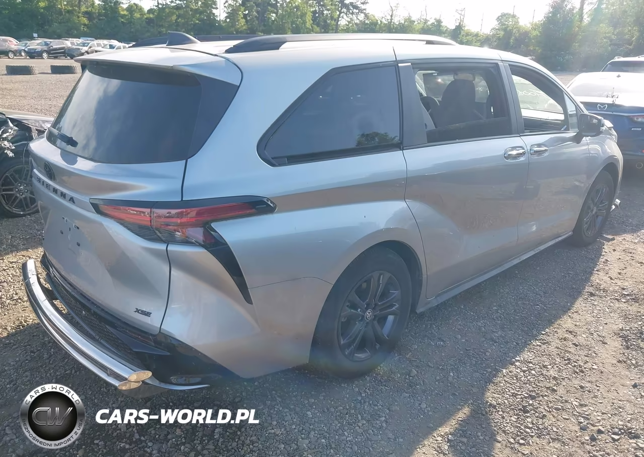 2025 Toyota Sienna Xse VIN:5TDCSKFC5SS197882 - 4