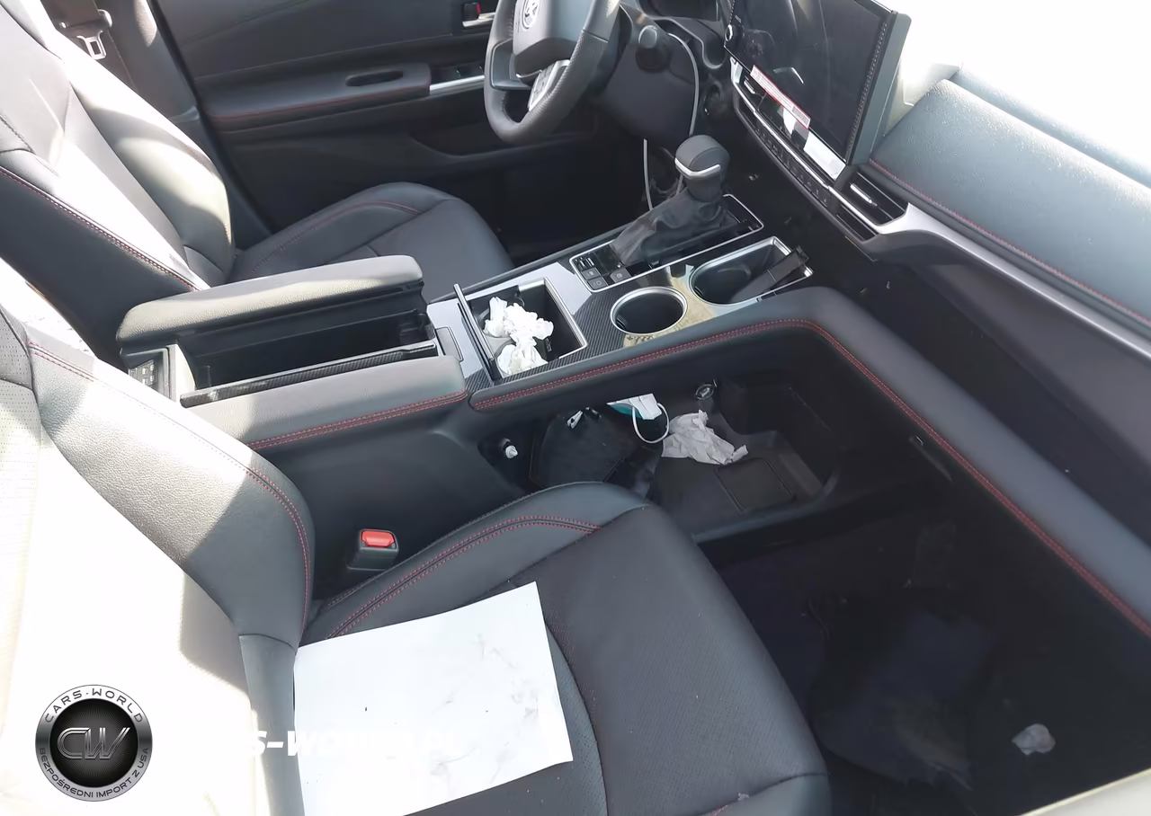 2025 Toyota Sienna Xse VIN:5TDCSKFC5SS197882 - 5