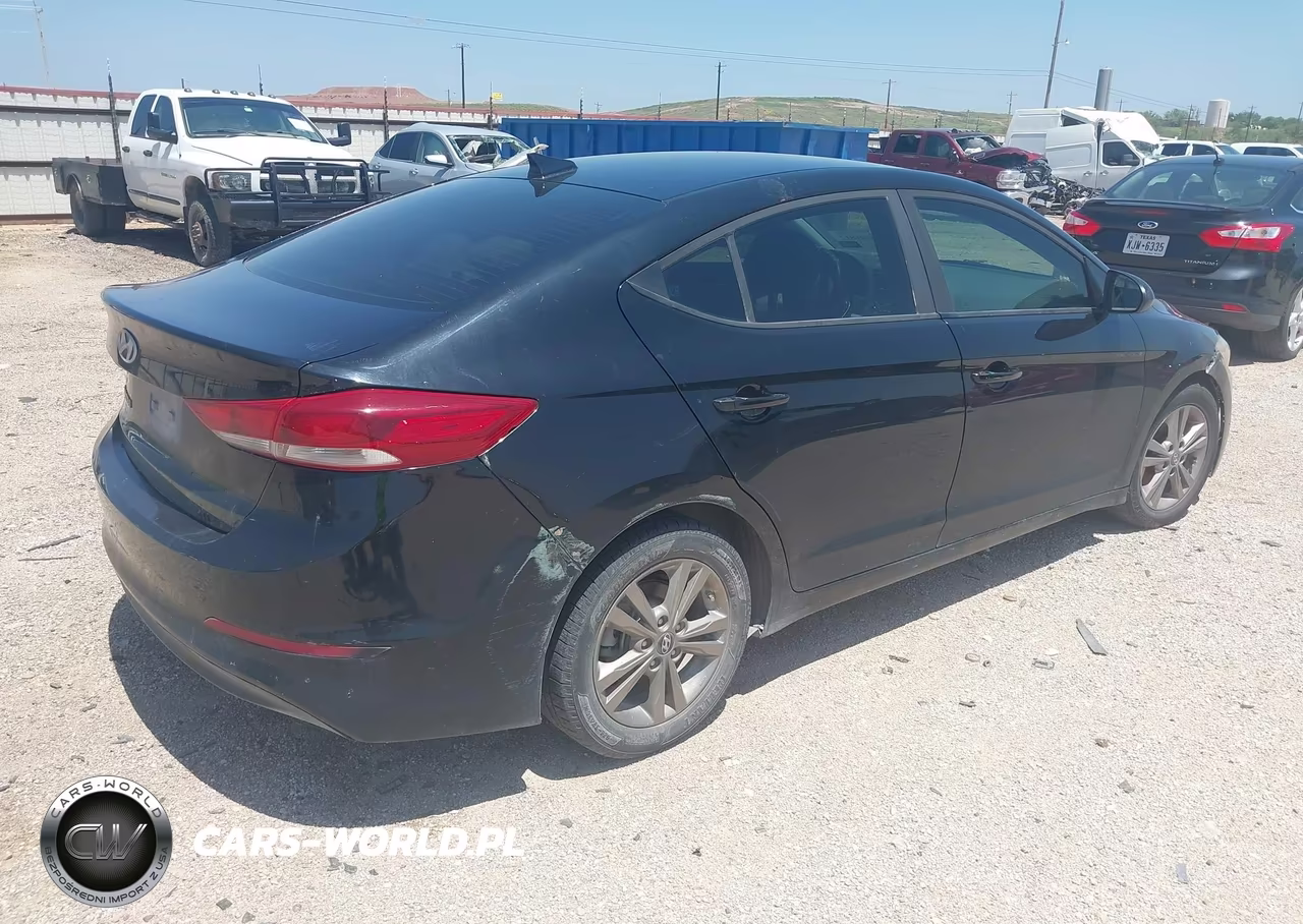 2018 Hyundai Elantra Sel VIN:KMHD84LF6JU504334 - 4