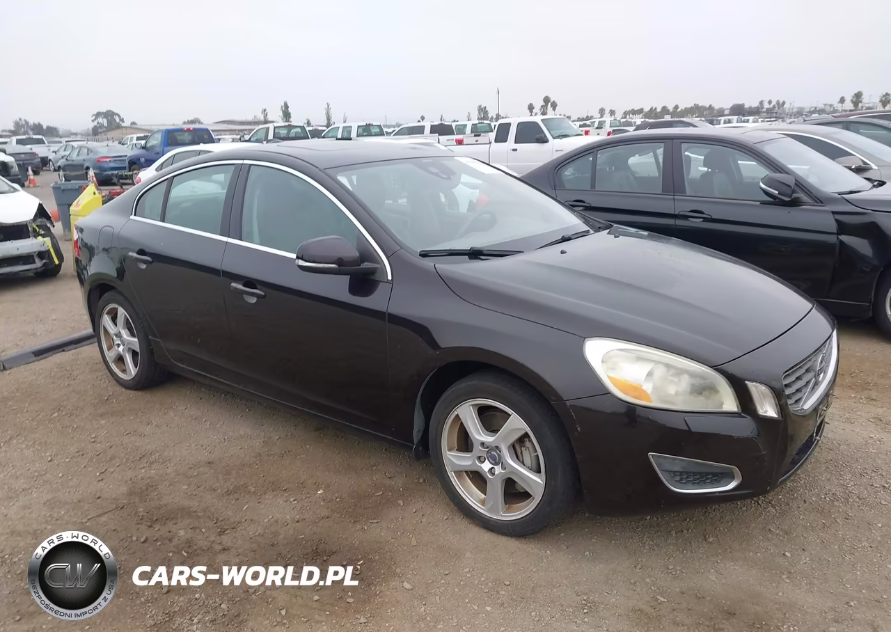 2013 Volvo S60 T5-T5 Platinum-T5 Premier-T5 Premier Plus
