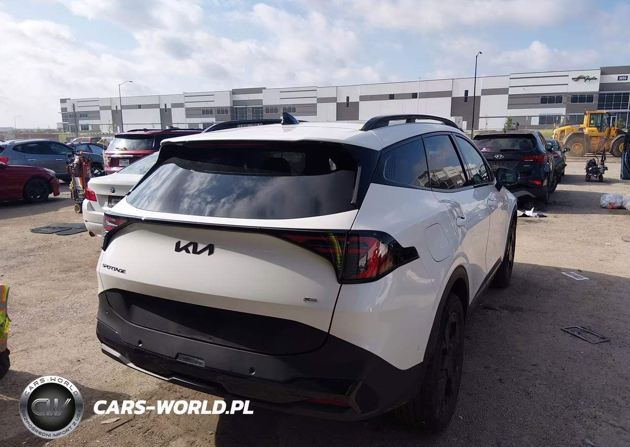 2026 Kia Sportage Plug-In Hybrid X-Line Prestige VIN:KNDPZDDH3T7324163 - 4