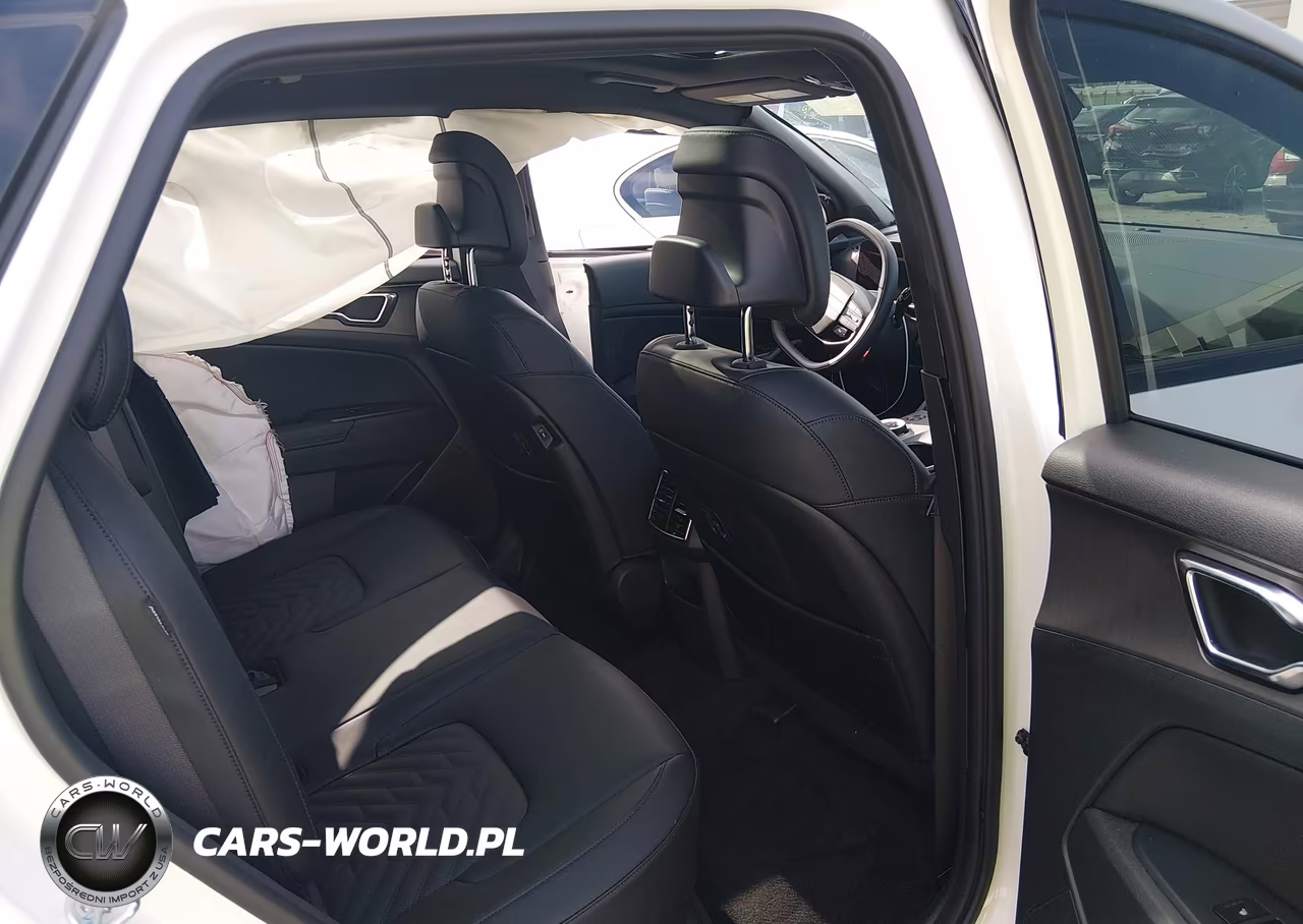 2026 Kia Sportage Plug-In Hybrid X-Line Prestige VIN:KNDPZDDH3T7324163 - 8
