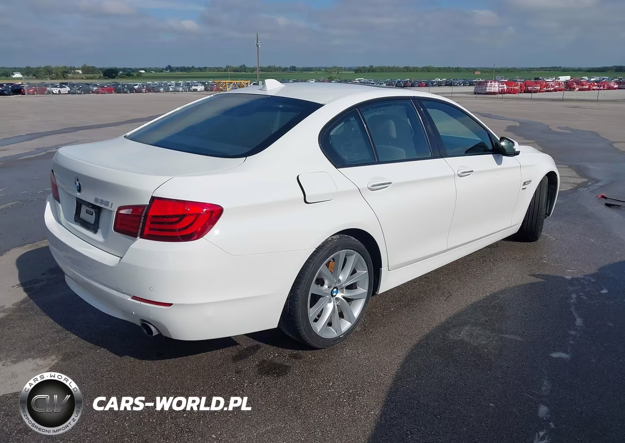 2012 BMW 535I xDrive VIN:WBAFU7C57CDU57042 - 4