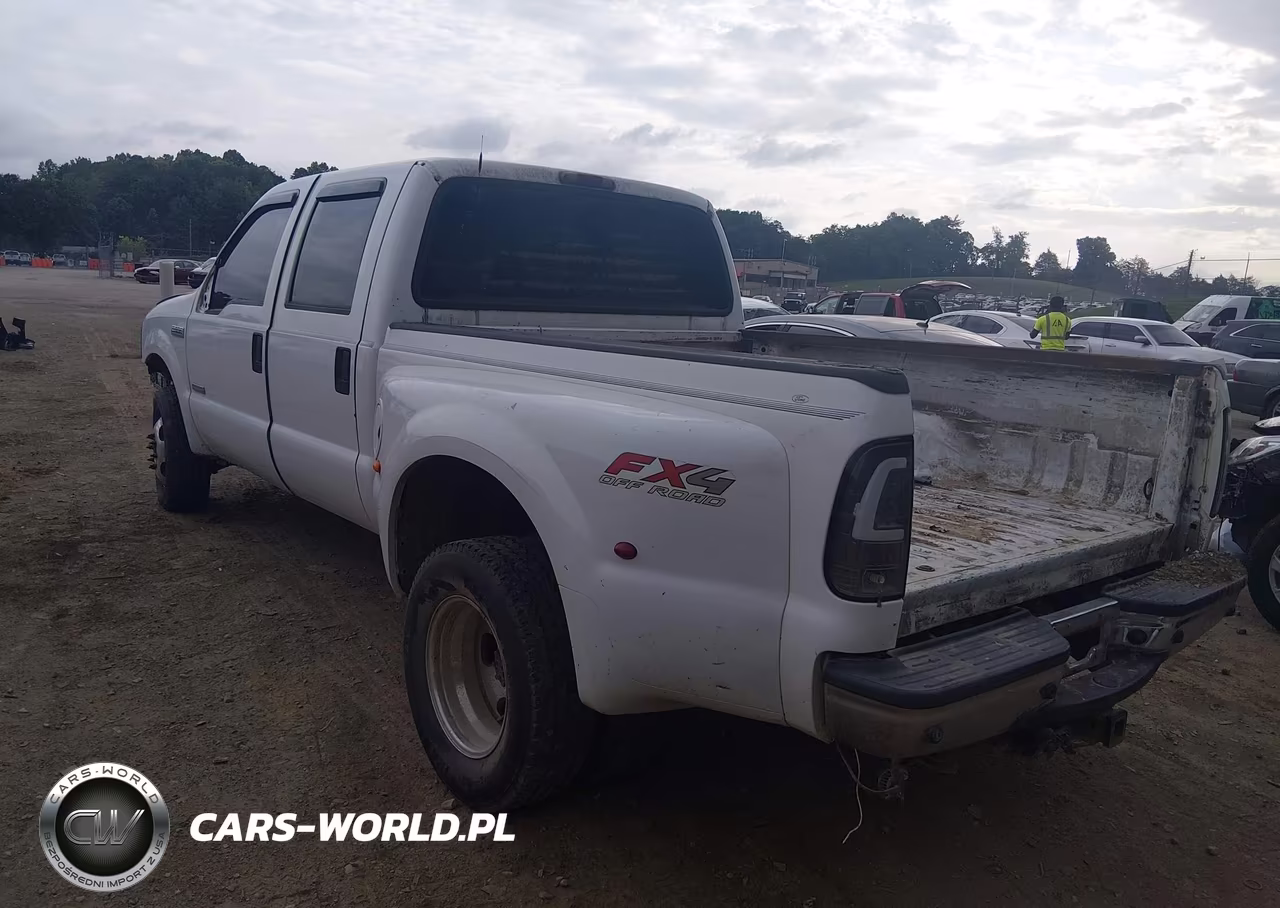 2005 Ford F-350 Lariat-Xl-Xlt VIN:1FTWW33P35ED06672 - 3